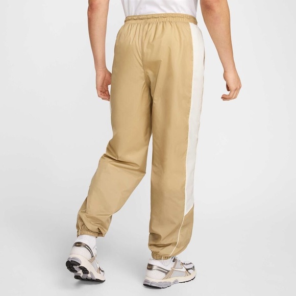 Nike Club Men's Woven Joggers - Picture 4 of 8